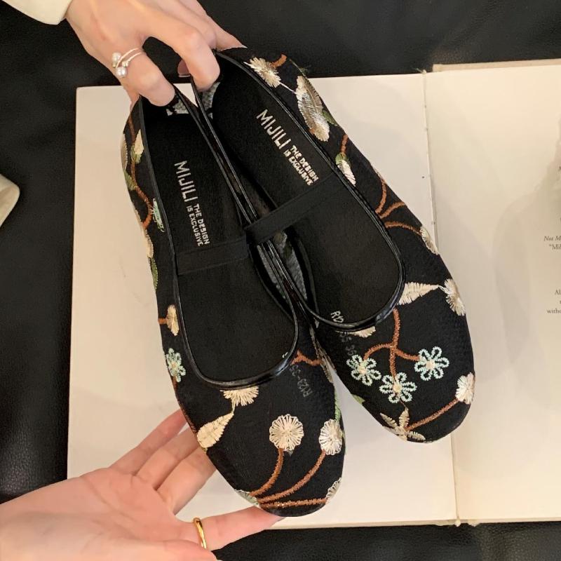 Fashion Summer 2025 New Flats Soft Bottom Mesh Breathable Sandals Embroidery Floral Round Head Mules Single Shoes Ladies Ballet Flats
