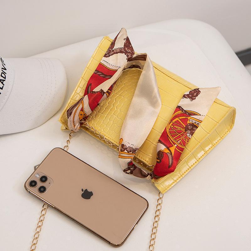 Crocodile pattern small bag, new women's bag, shoulder messenger bag, silk scarf small square bag, chain mobile phone bag.