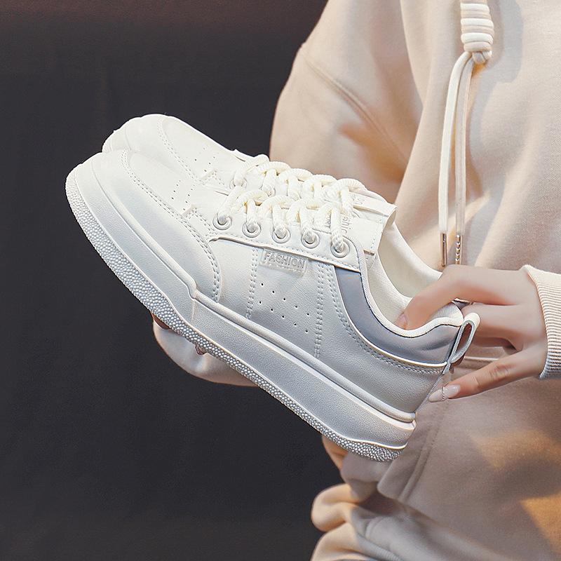 Spring little white shoes new female students thick-soled heightening sports board shoes casual street shooting