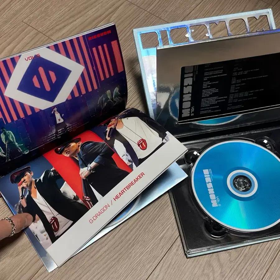 BIGBANG GD&TOP merchandise, albums, photocards, fans, etc. Used
