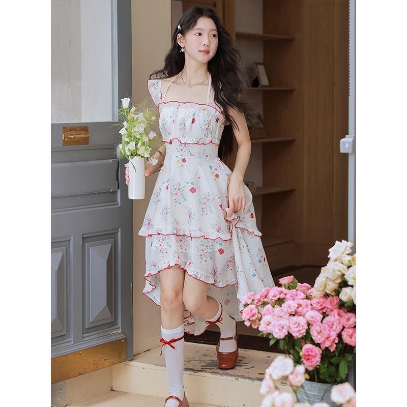 

Летнее шифоновое платье с цветочным принтом, с неровным многослойным подолом: короткое спереди, длинное сзади, с оборкой по краю подола L