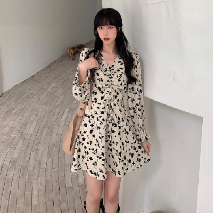 

Плиссированное платье с V-образным вырезом, стройнящее, с цветочным принтом - Женский ретро тренд на осень/весну, с длинным рукавом L