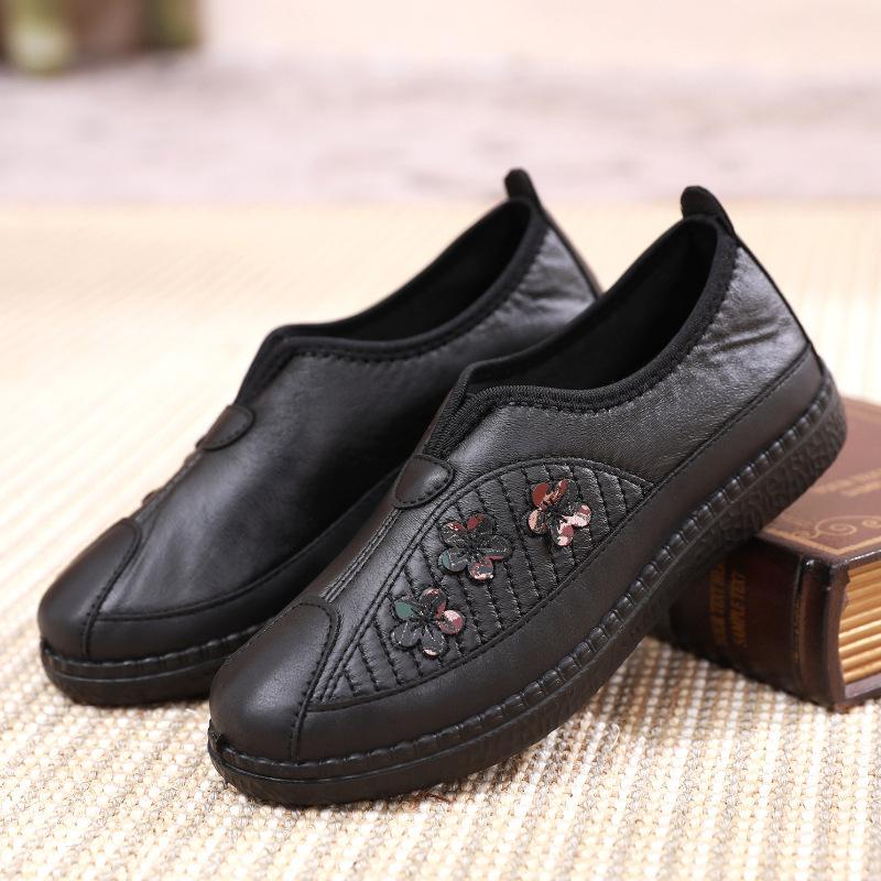 25 years old ****** new old ******* cloth shoes single shoes non-slip s**t sole wear-resistant one pedal middle-aged and elderly mother shoes