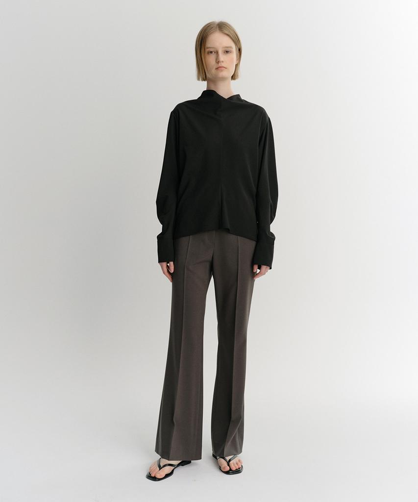 Ia Curved Sleeve Blouse (Black)