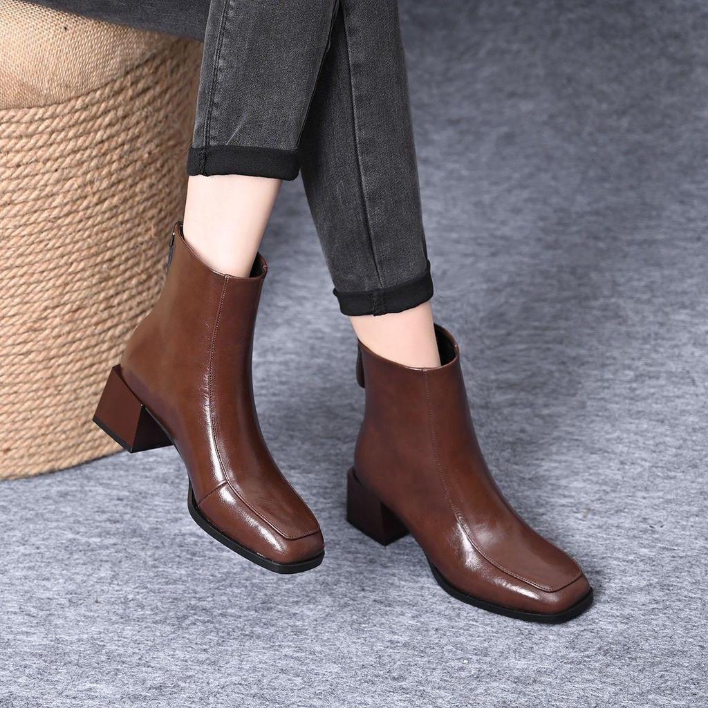 Damen Stiefeletten mit Blockabsatz - Herbst/Winter 2025, Leder, Plus Samt, Nude, Eckige Zehenpartie, Mittelhoher Absatz, Bequeme Passform.