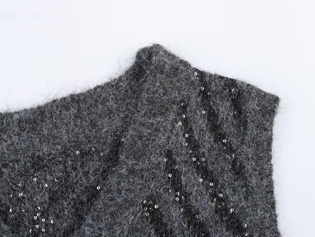 Spring 2025 Women's European V-neck Striped Lurex Knit Sleeveless Vest