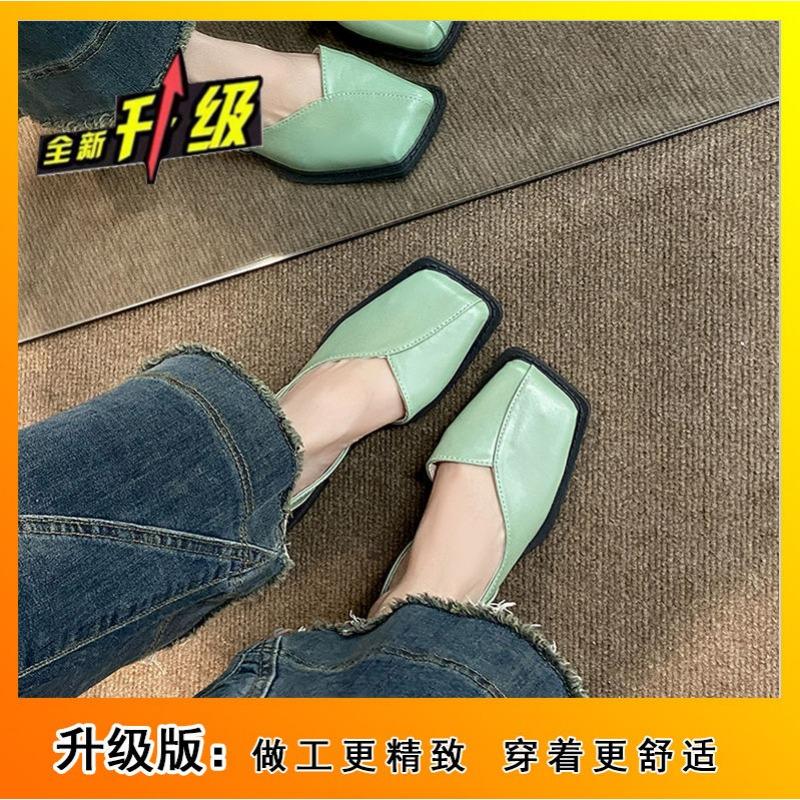 Baotou Sandalen Damen Frühling und Sommer neue Retro Flachboden eckige Zehen Einzelne Schuhe Nischen-Sandalen Tide