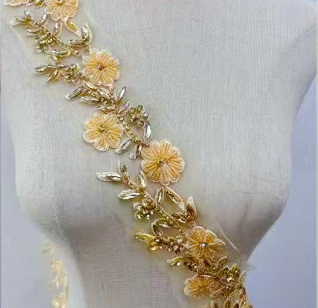 RM-802 Hot Sale Beaded Rhinestone Flower Lace Applique Trim Sewing Motif Embroidery