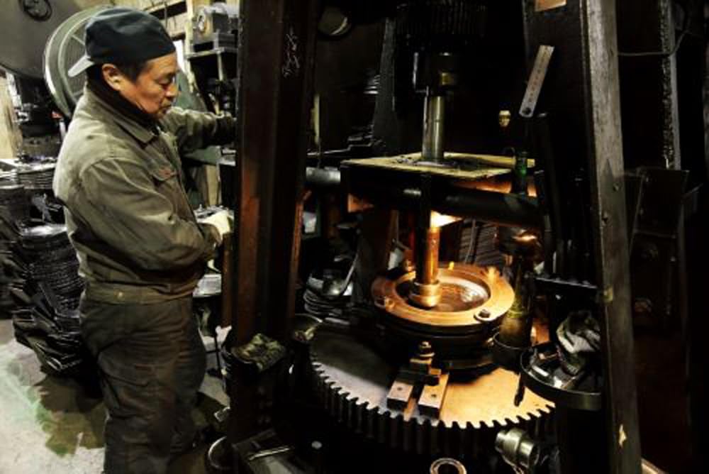 Advanced Door HANAKO Hammered Titanium Handle Frying Pan 28cm (2.3mm) HF-28