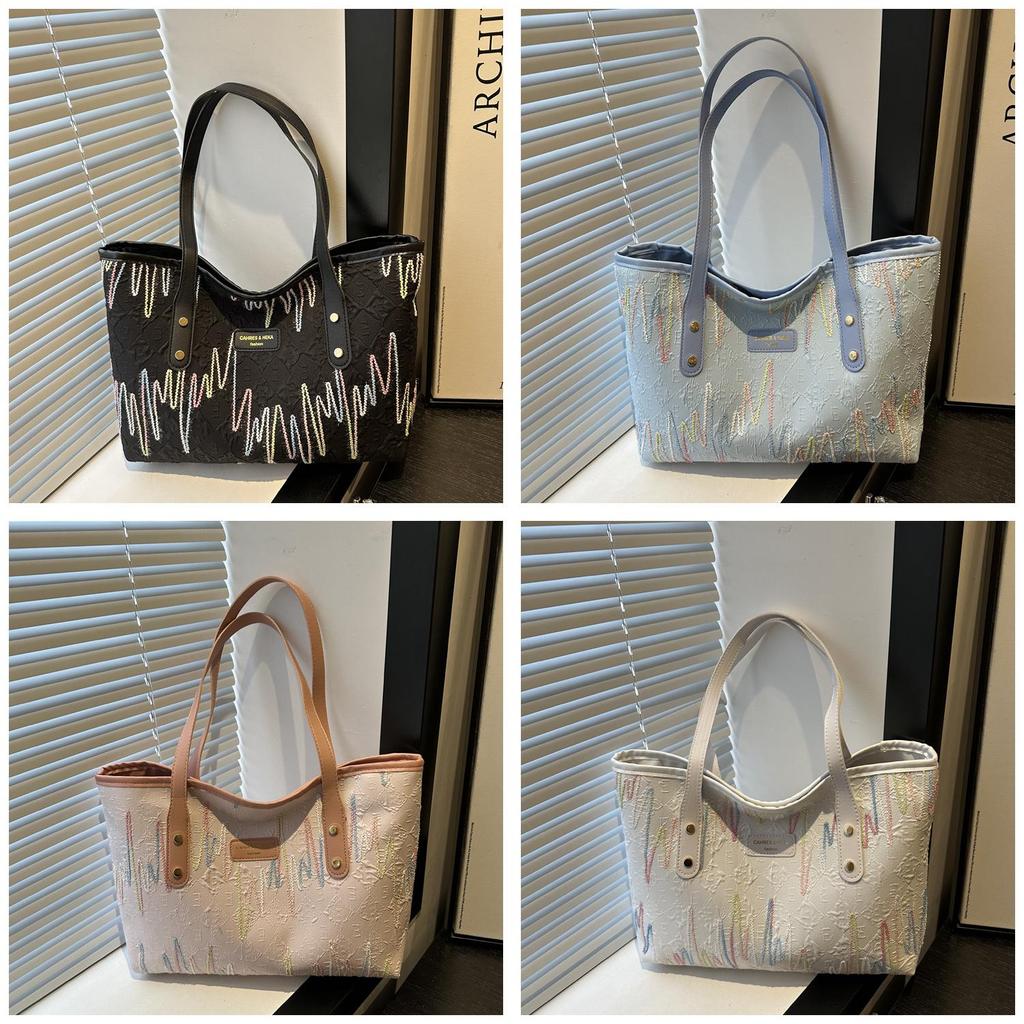 Tote Bag Womens Fall Casual Soft Purse With Zipper Closure For Daily Use