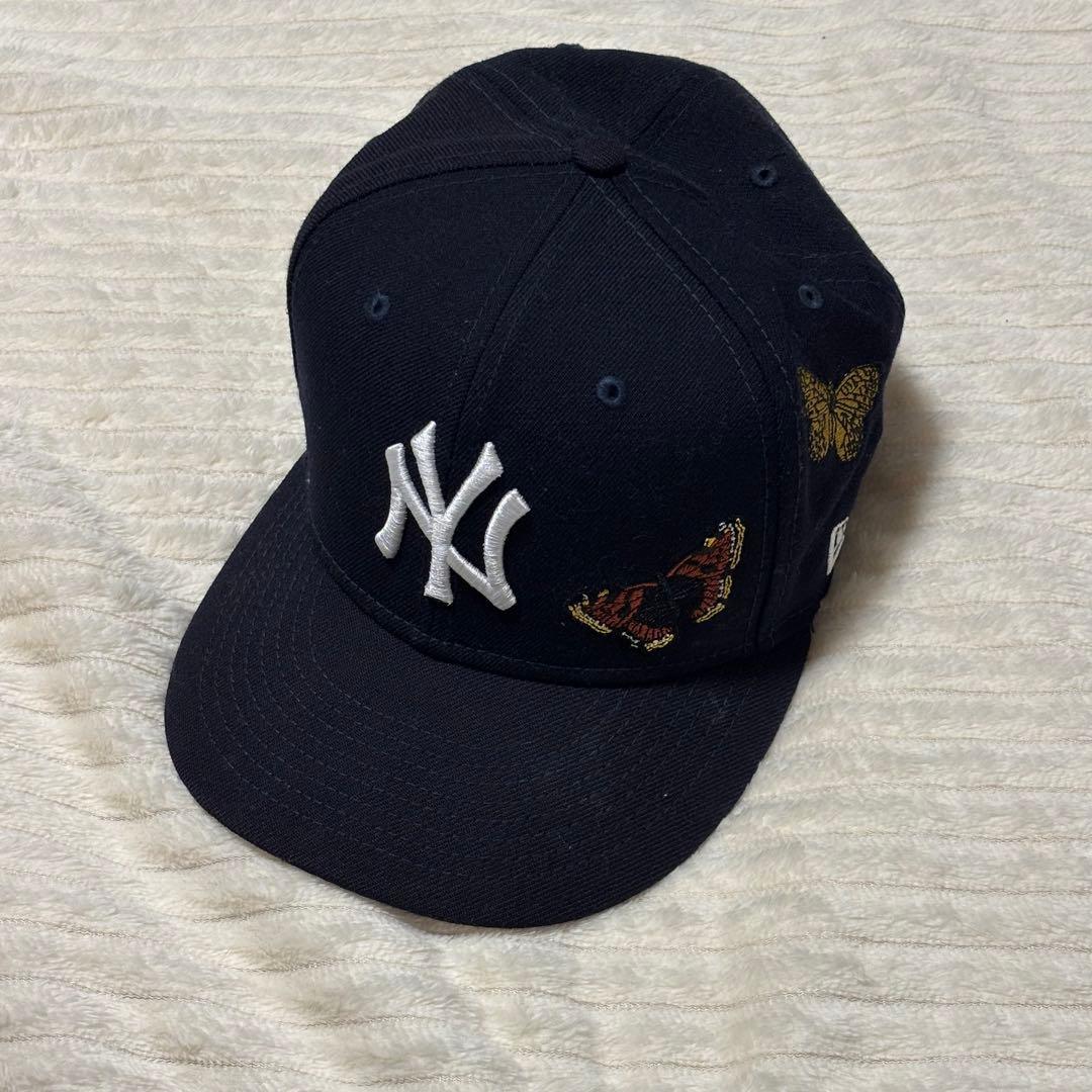 Used Good condition New York Yankees embroidered cap navy