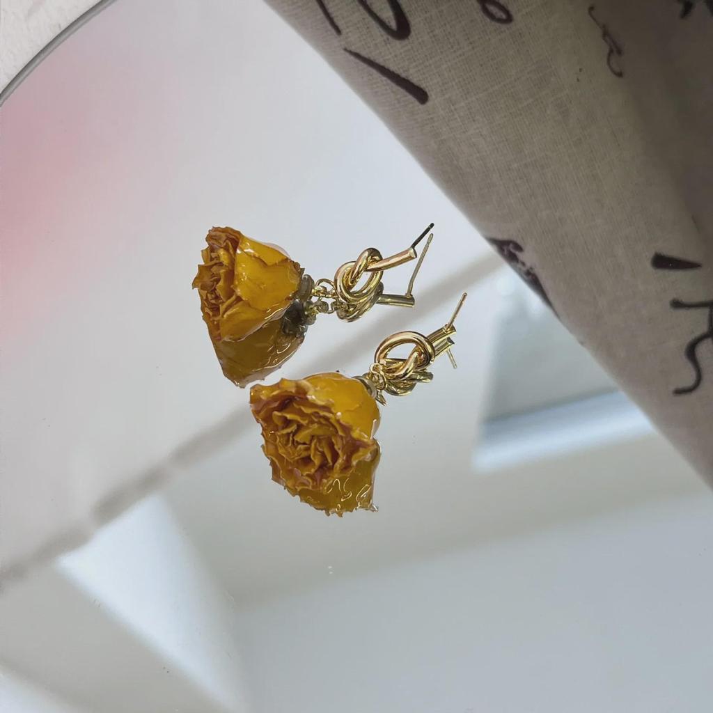 Forest-Inspired Fairy Earrings with Real Rose Flowers for a Gentle, Elegant Look