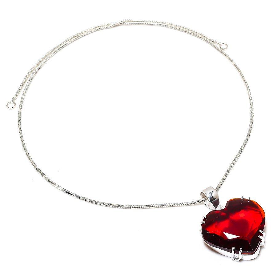 

Heart Mozambique Garnet Gemstone Handmade Ethnic Jewelry Pendant 1.46 SR-8334