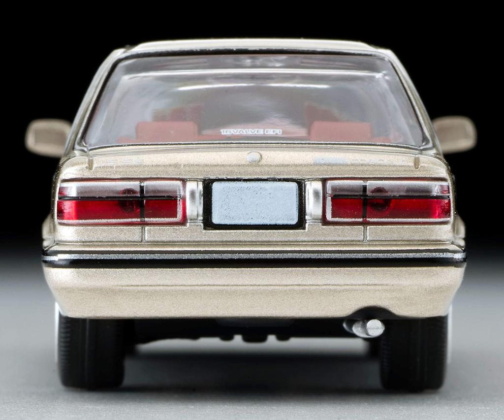 TOMYTEC Tomica Limited Vintage Neo Scale Toyota Corolla 1500SE Limited Beige First Order Limited Finished Product 1/64 LV-N08c (Manufacturer's