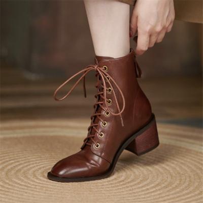 Moda Novo Outono/Inverno Couro Dividido Botas Femininas Bico Redondo Salto Grosso Botas para Mulheres Botas Curtas Zapatos Mujer Renda Salto Alto
