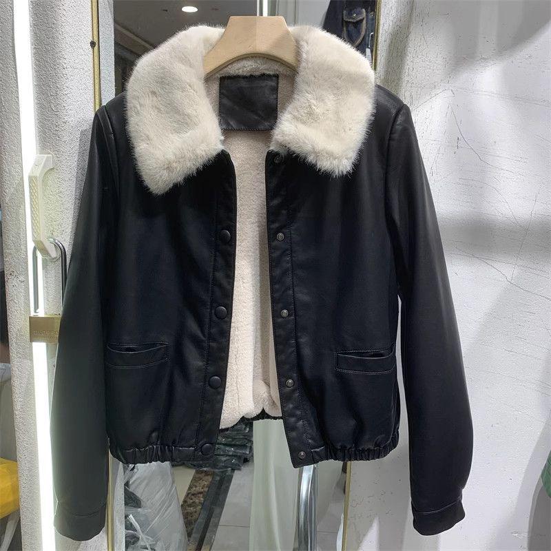 Women's European-Style PU Leather Jacket, Fleece-Lined with Big Fur Collar, Petite Size, Short Top for Autumn/Winter 2025