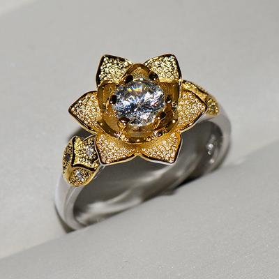 Newest White Zircon Gold Color Flower Ring for Women Wedding Engagement Party Fashion Jewelry Gifts