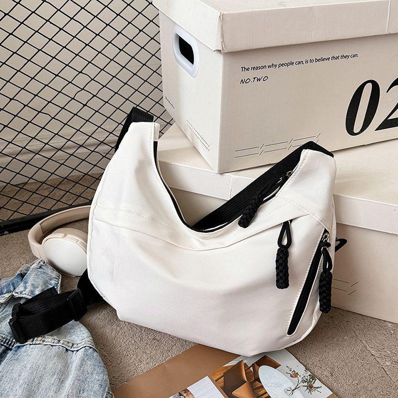 Dumpling Bag Women's Sporty Oxford Cloth Shoulder & Crossbody Crescent Bag - Large Capacity for Travel