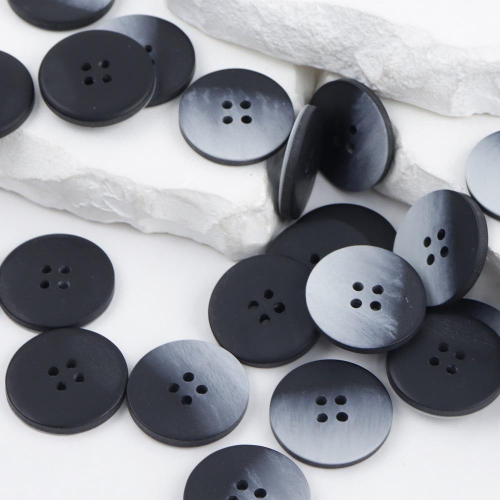 

10 шт. постепенно меняющихся цветов, плоских смоляных пуговиц черного кофе, майярд, пиджака, куртки 48L = 30.0MM * Round * White-gray