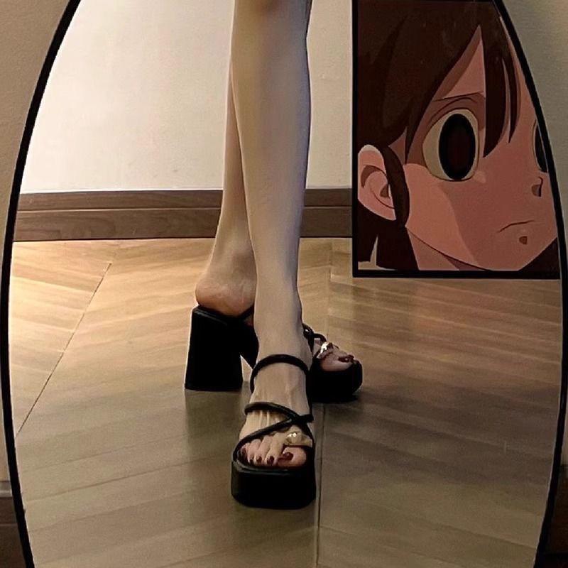 Fashion Women's High-heeled Outer Wear Versatile Cool Slippers Women's 2025 Summer New Internet Celebrity Thick Heel Thick Bottom Toe