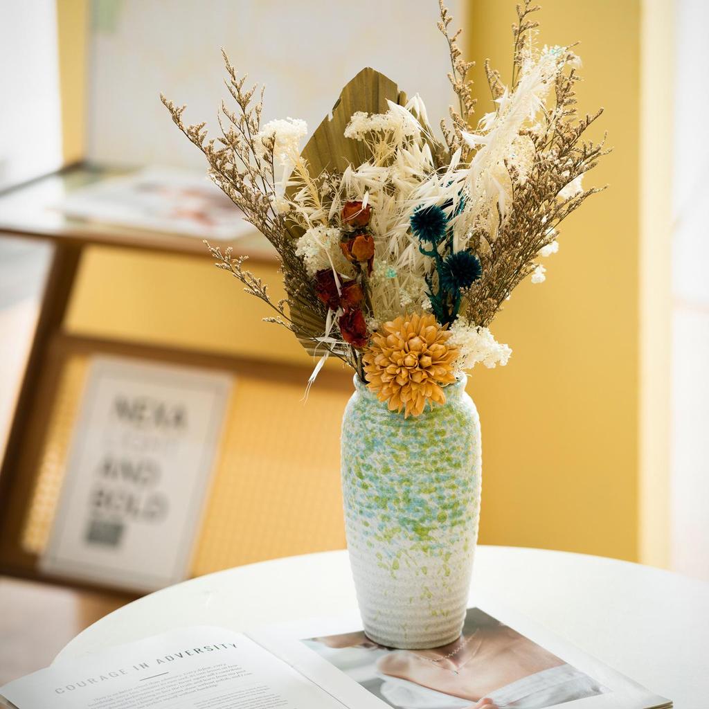 Nordic Ceramic Vase for Living Room Flower Arrangement - Light Luxury Home Decoration and Hydroponic Flower Container.