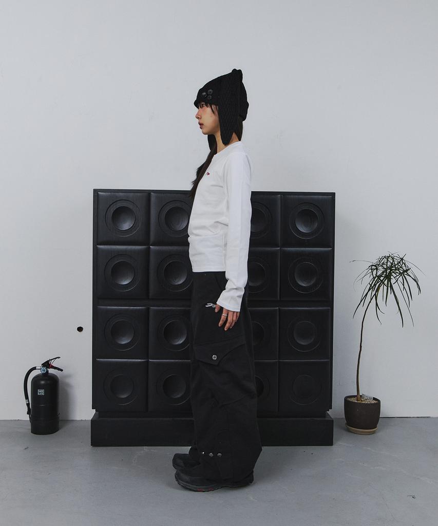 Tansanmageunesyum Button Rabbit Beanie (Black)