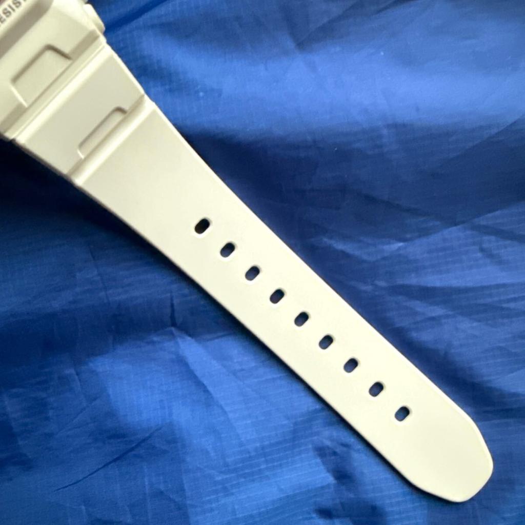 CASIO Square Digital Watch White and Compact Speed BABY-G BG-5606 Tested DW-5600