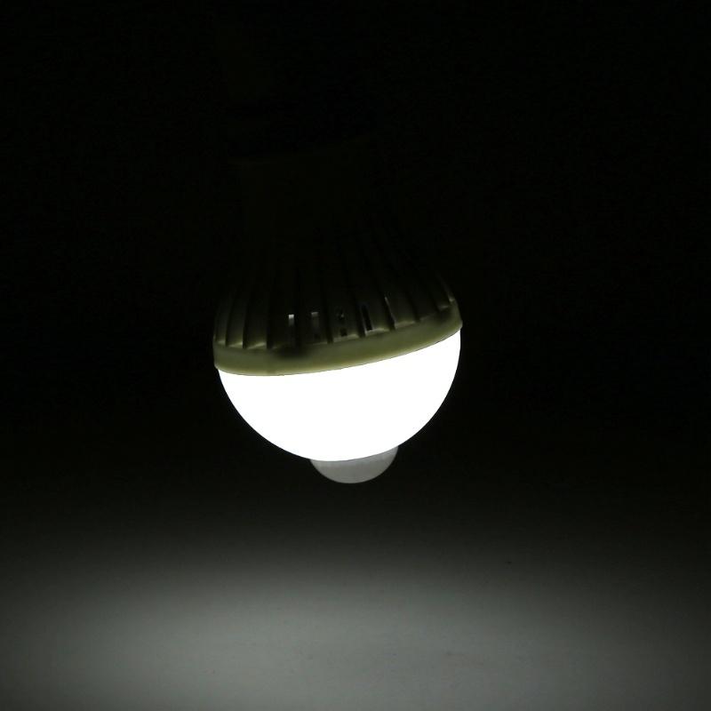 E27 Intelligent Detection PIR Infrared Motion Sensor Light LED Lamp Bulb 7W