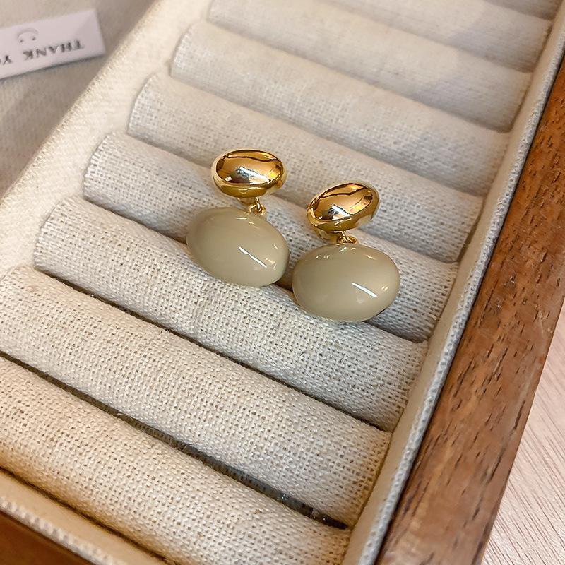 Real Gold Electroplated Silver Needle Oval Drip Earrings, a Niche Two-wear Stud Earrings, Light Luxury and High-end Earrings for Women