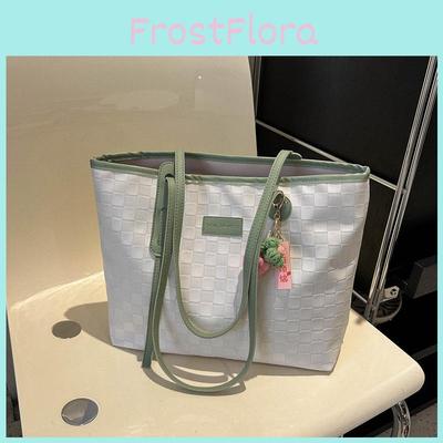 Damentaschen – Geräumige Taschen