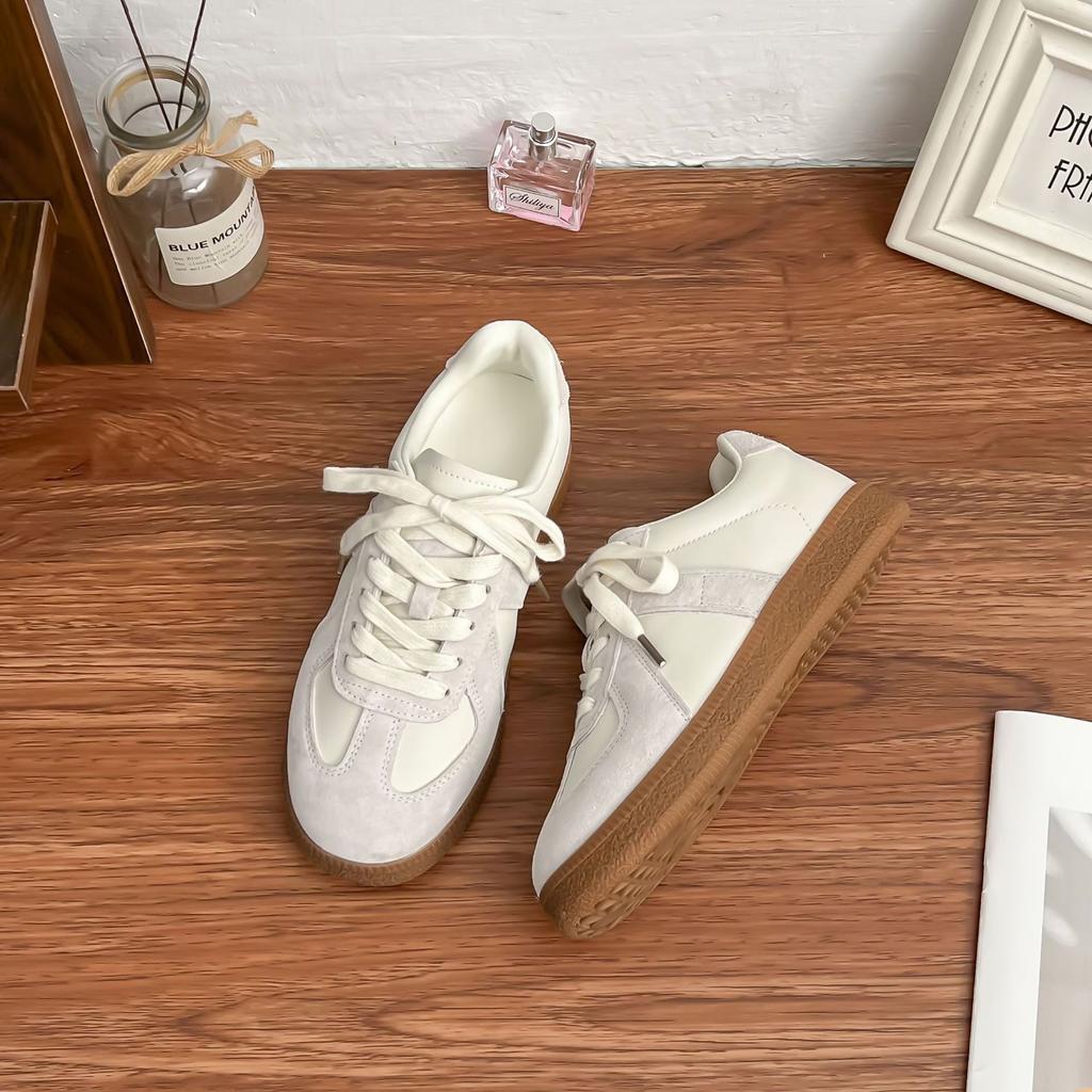 2025 spring new thick-soled German training shoes women's comfortable soft soles not tired feet campus wind small fresh flat baseplate shoes