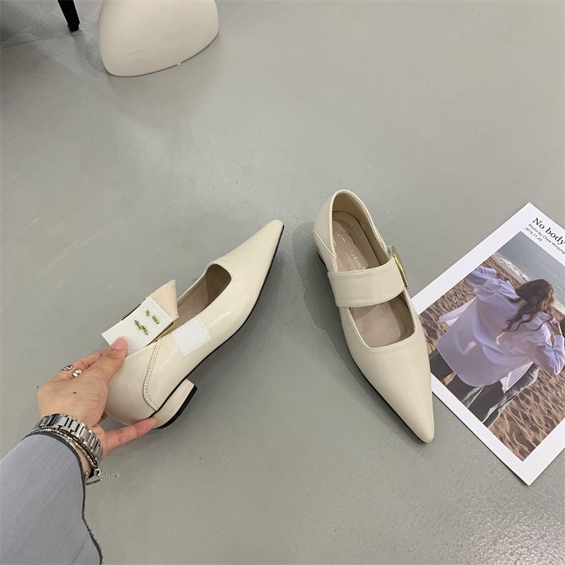 

Мода Bailamos 2024 Новые женские балетки Весна Осень Острый носок Ремешки с пряжками Неглубокие Женские Мягкие Лоферы Легкая Модная Женская Обувь 39 слоновая кость