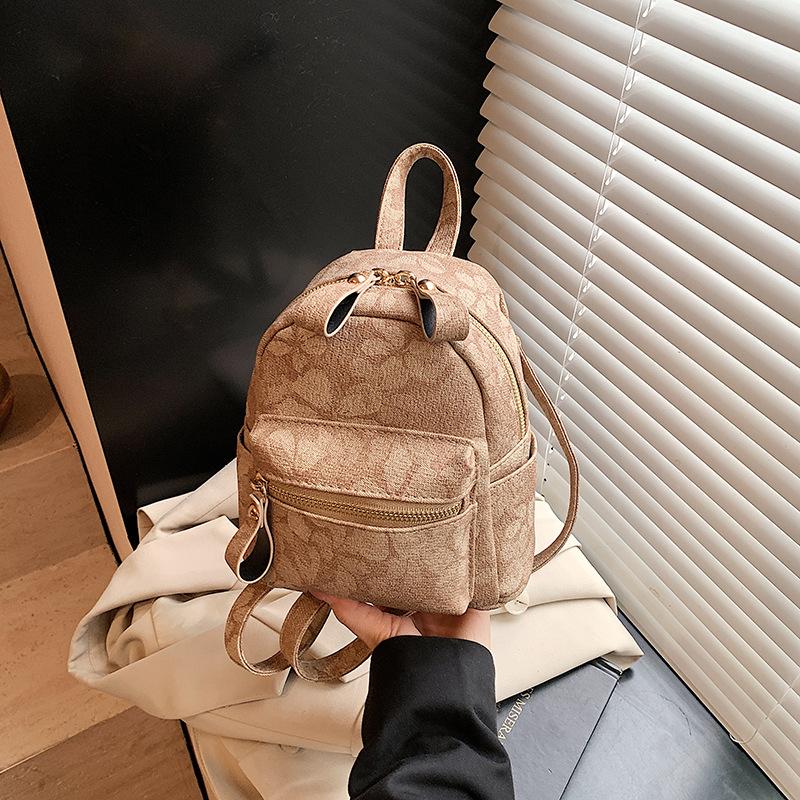 Backpack Women's Fashion Niche Design Casual Student Bag Lightweight Mini Travel Going Out Small Backpack