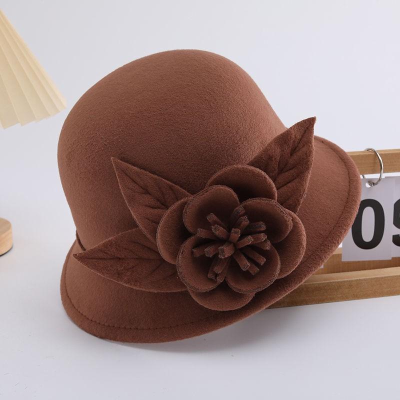 Hat Women's autumn and winter woolen hat British retro bowler hat Elegant and fashionable flower fashion hat Felt hat Trendy and casual