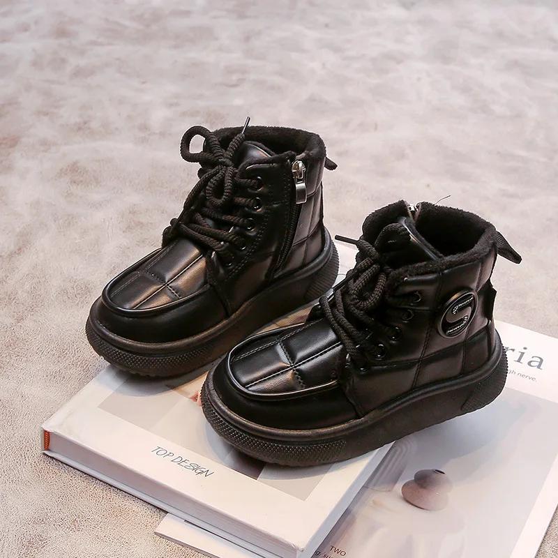 

Детские мотоциклетные ботинки, нескользящие короткие ботинки для мальчиков и девочек, красивые модные зимние новые детские ботильоны 2024 года с боковой молнией 27 чёрный