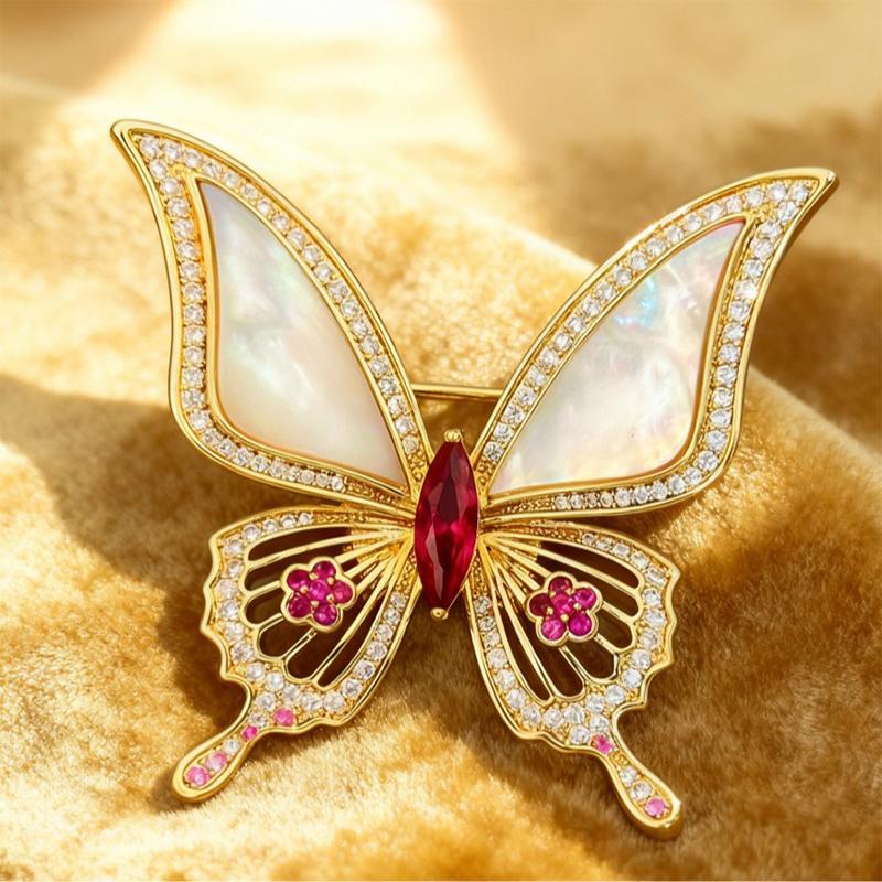 Fashion Light Luxury Animal Butterfly Brooches For Women Clothing Coat Accessories Gifts