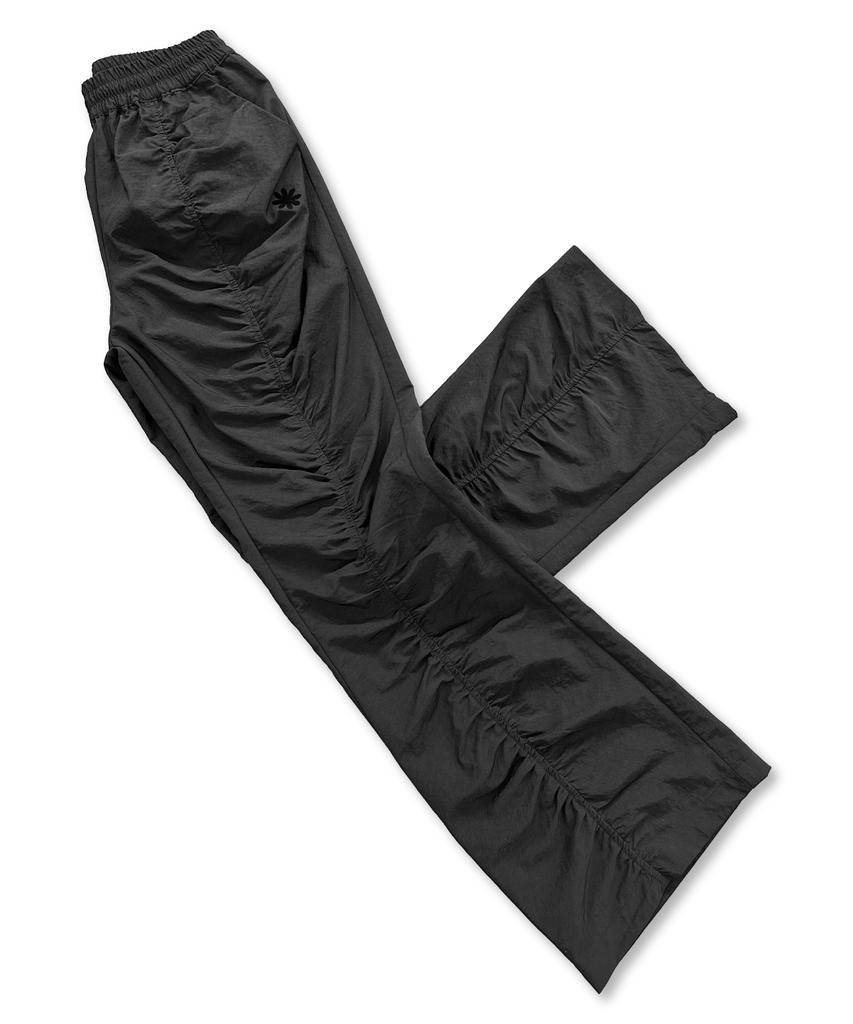 Damiswi Wrinkle Shirred Flare Nylon Pants_Black