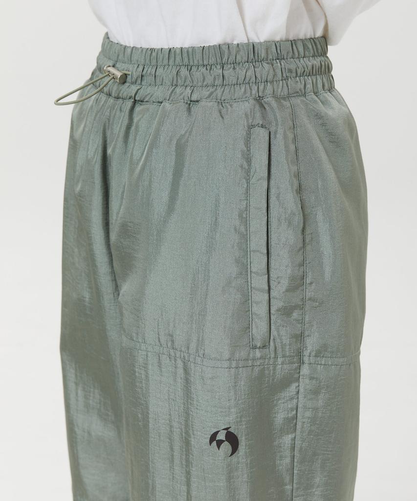 WAIKEI Nylon Wide Track Pants Mint