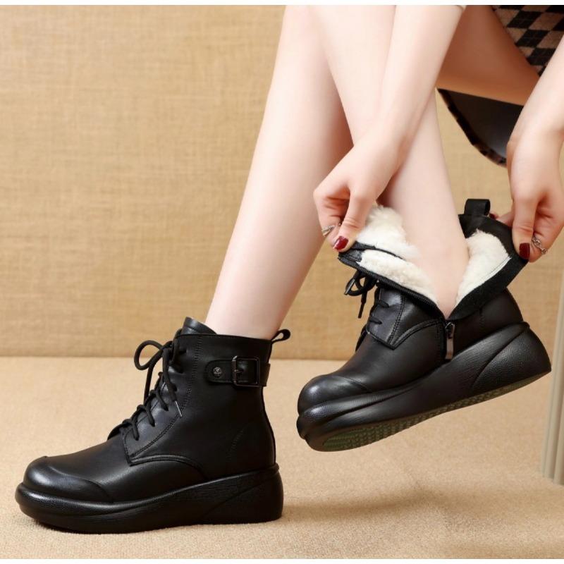Women's Retro Chunky Sole Martin Boots Soft Leather Lace Up Ankle Boots with Buckle,Plush Lined for Autumn Winter,Round Toe Platform Booties