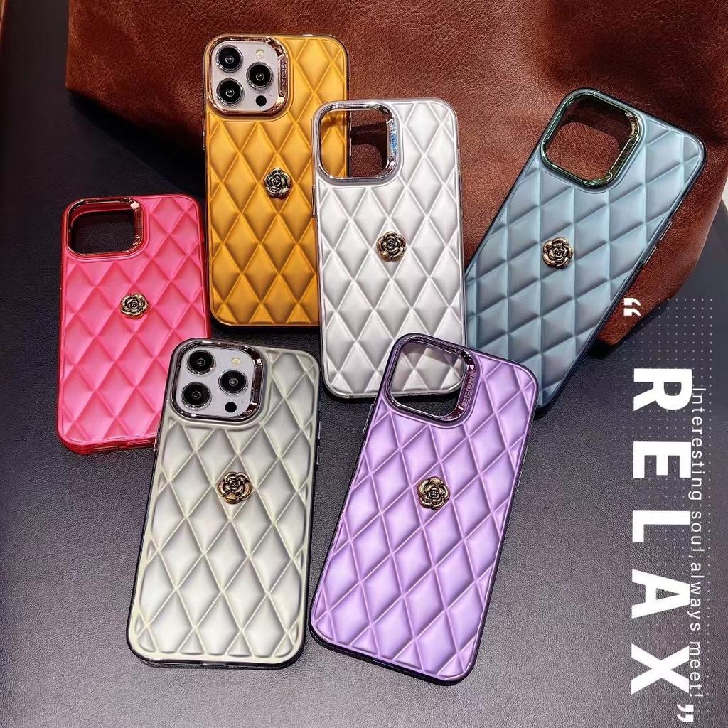 Pouzdro na mobilní telefon Xiaoxiangfeng Rhombus je vhodné pro iPhone15, barevné stříbrné Apple 16 jednobarevné 14promax pevné pouzdro, dámské trendy.