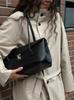 Noische Arc Flap Long Handle Bag _ Black