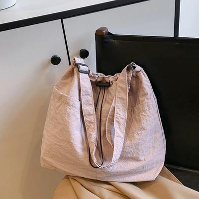 High-quality Large Capacity Nylon Zipper Solid Color Versatile Fashion Soft Simple Shoulder Bag