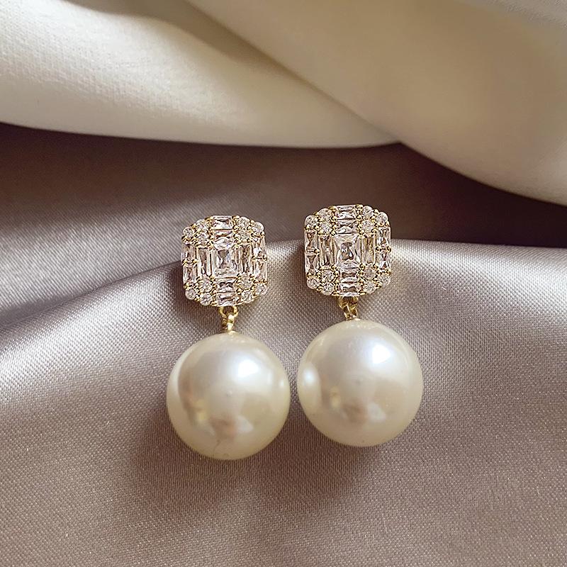 2025 Silver Needle Zircon Pearl Earrings: French Retro Light Luxury Studs for Women