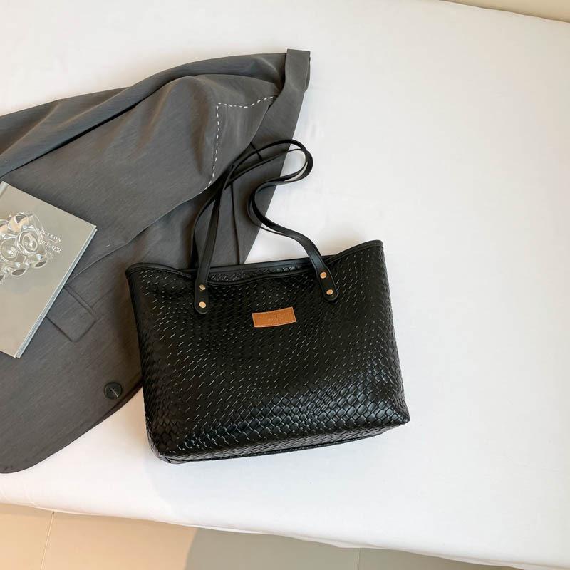 Large Capacity Bag Women's Summer New Trend Large Capacity Versatile Shoulder Bag Commuter Fashion Van Tote Bag