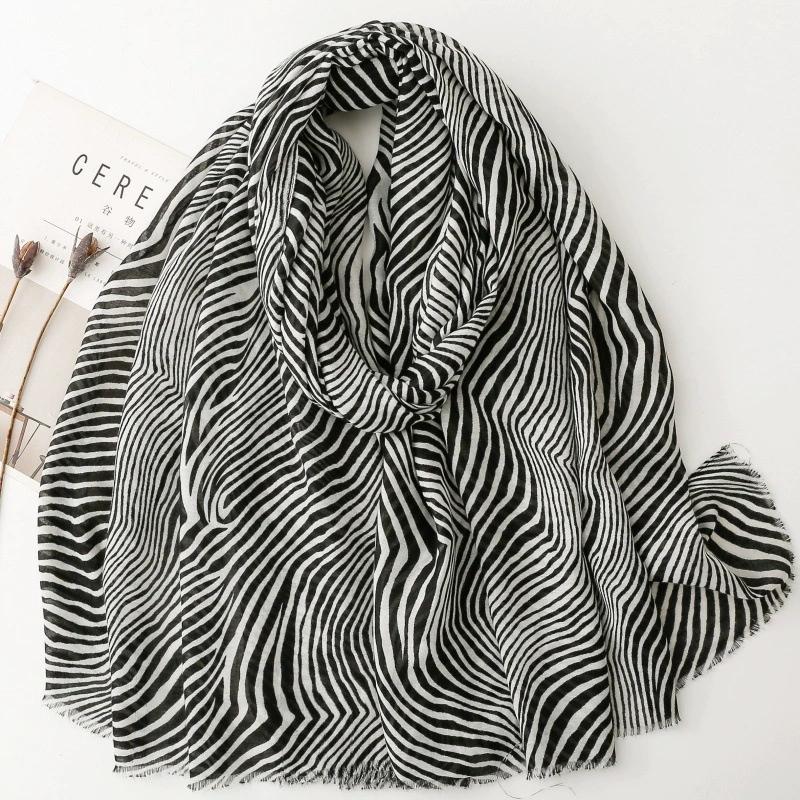 Vintage Spring and Summer Zebra-stripe Printed Scarf Headscarf Arabian Scarf Middle East Dubai Turkey Palestinian Hijab Scarves