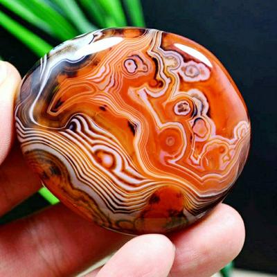 Rastgele Doğal Sardonyx Palmiyesi, Doğal Cilalı Akik Palmiyesi Taşı, Şifa Kristali