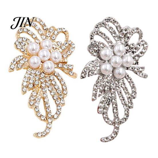 Secure Clasp Brooch Faux Pearl Rhinestone Flower Brooch, Electroplating Alloy Lapel Pin for Non-fading Women, Sweater Cardigan Coat Business