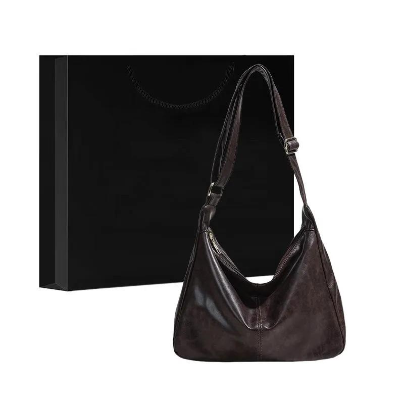 New Retro Bag Versatile Shoulder Messenger Bag Fashionable Large Capacity Commuter Casual Tote Bag