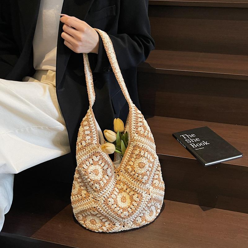 2025 Summer New Knitted Tote Bag Foreign Style Urban Simple Shoulder Bag Women's Vacation Wind Travel Seaside Bag
