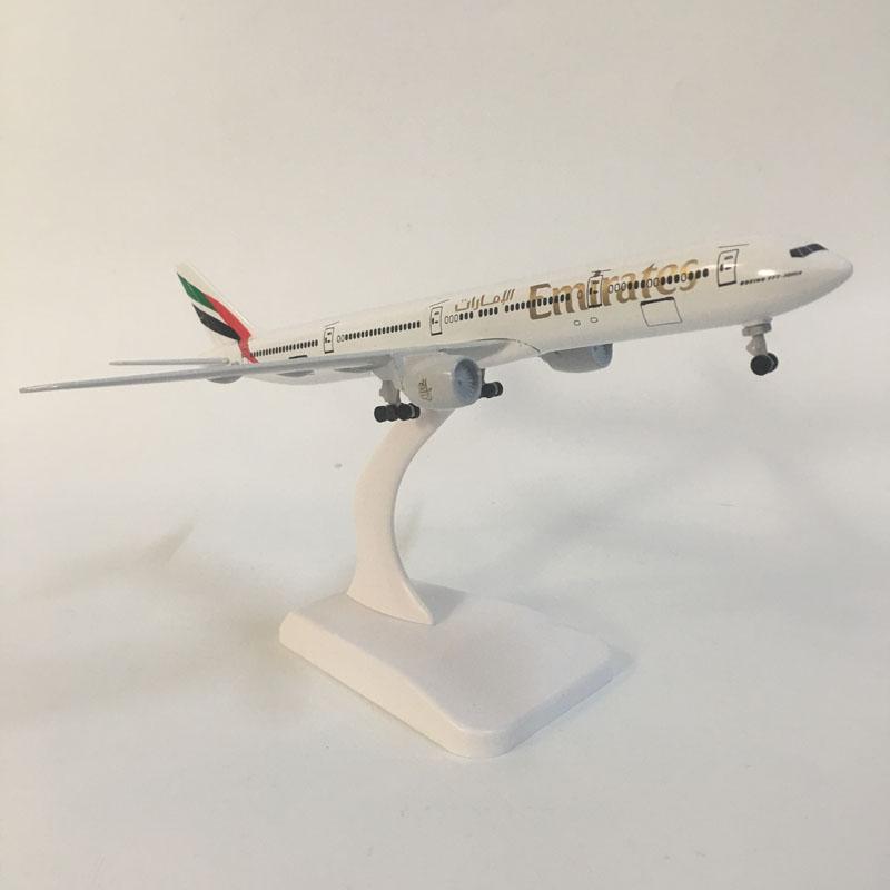 20CM United Arab Emirates Airline B777 Aircraft Model Planel Airplane Diecast Metal Planes Collect Gifts